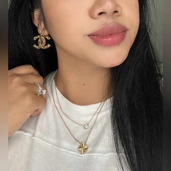 CHANEL 24K Gold Crystal CC Dangle Earrings - Picture 3 of 5